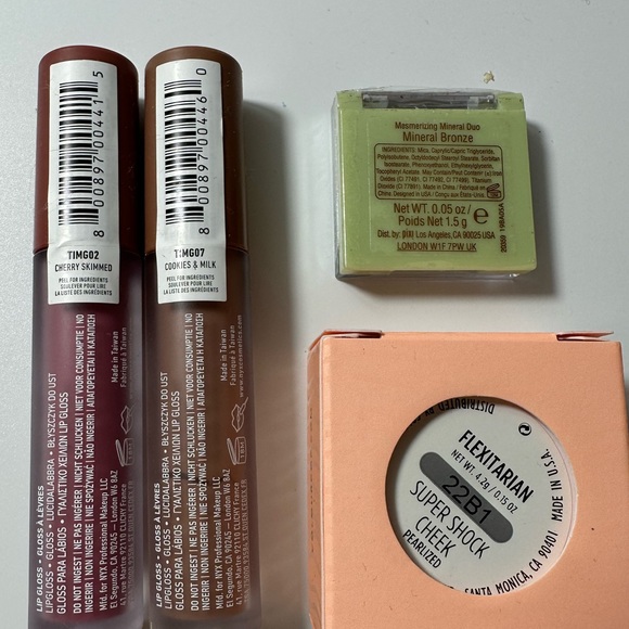 Drugstore makeup bundle! - Picture 2 of 3